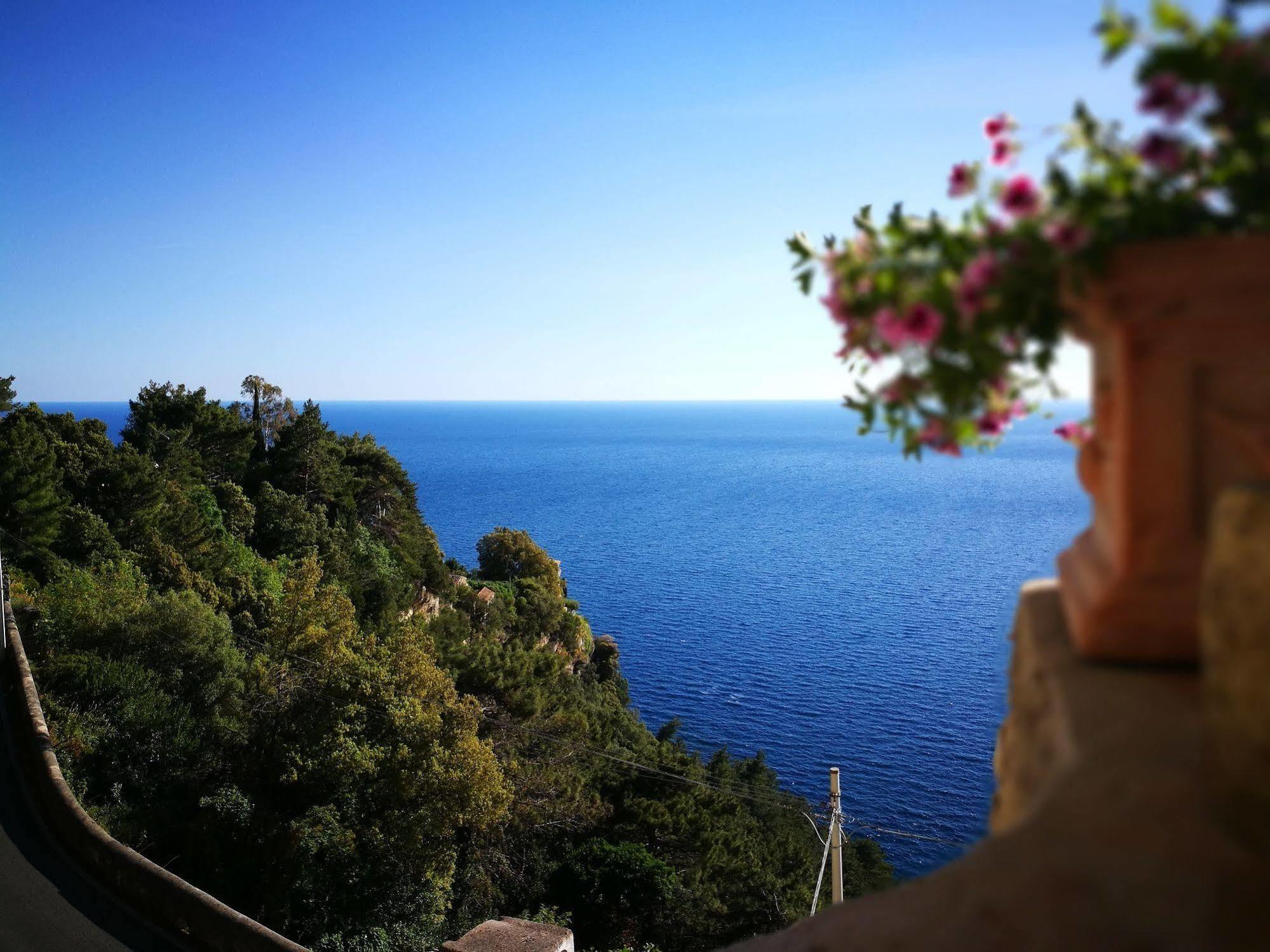 Bed and Breakfast Badia Santa Maria de' Olearia Maiori Exterior foto